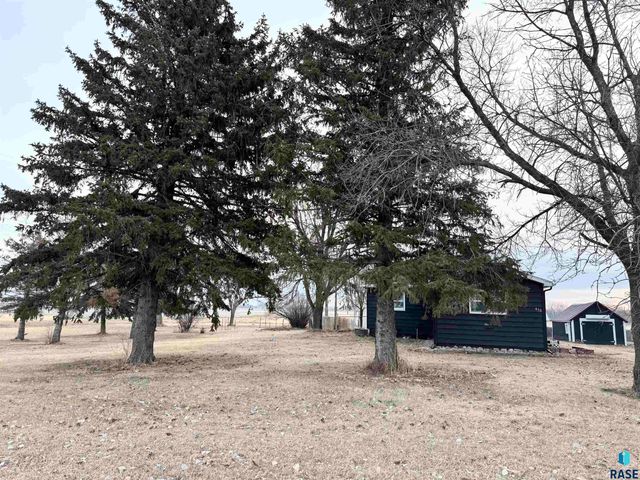 412 N Cleveland St Street, Lennox, SD 57039