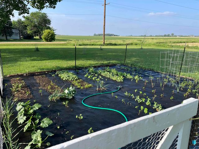 412 N Cleveland St Street, Lennox, SD 57039