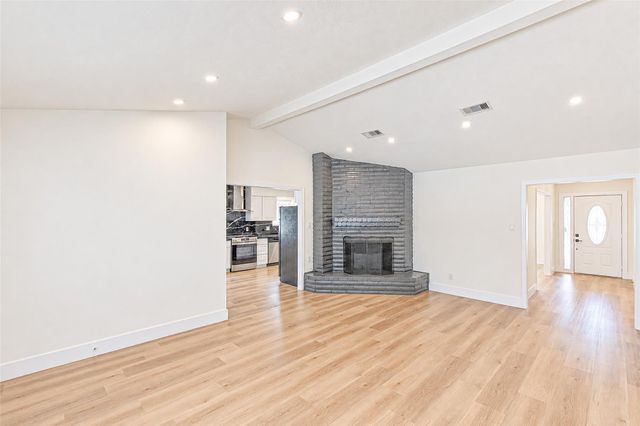 7623 Braes Meadow Drive, Houston, TX 77071