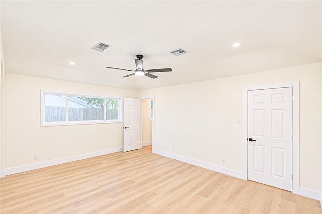 7623 Braes Meadow Drive, Houston, TX 77071
