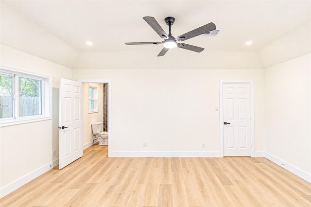 7623 Braes Meadow Drive, Houston, TX 77071