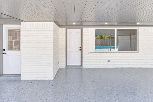 7623 Braes Meadow Drive, Houston, TX 77071