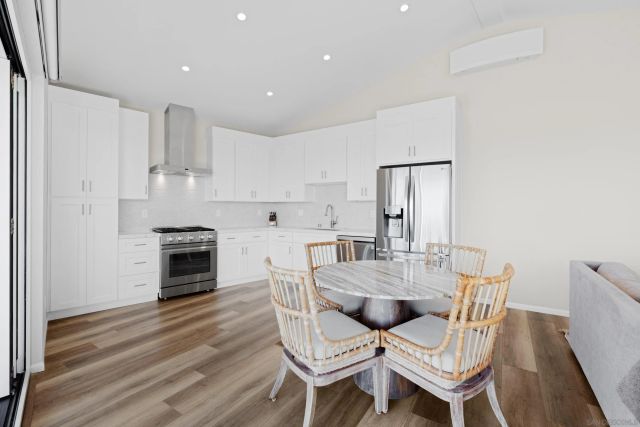 1305 Blue Sky Dr, Cardiff, CA 92007