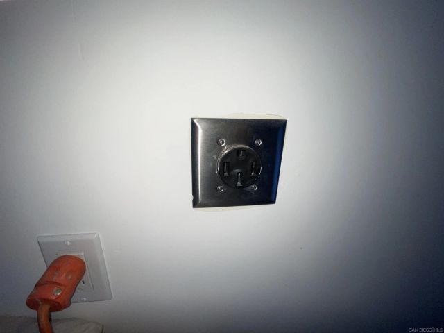 1305 Blue Sky Dr, Cardiff, CA 92007