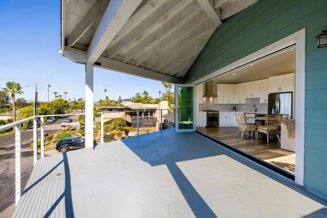 1305 Blue Sky Dr, Cardiff, CA 92007