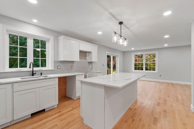 300 South St., Tewksbury, MA 01876