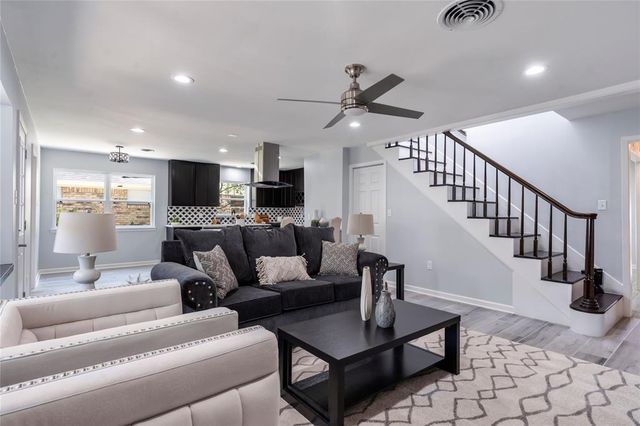 1747 Maux Drive, Houston, TX 77043