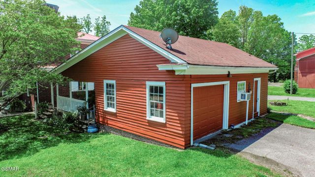 294 Clifton Heights Road, Newport, TN 37821