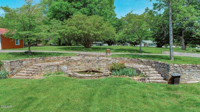 294 Clifton Heights Road, Newport, TN 37821