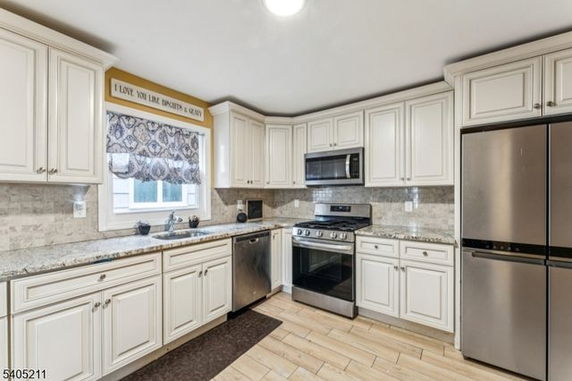 20 Toronto Ct, Maplewood Twp., NJ 07040