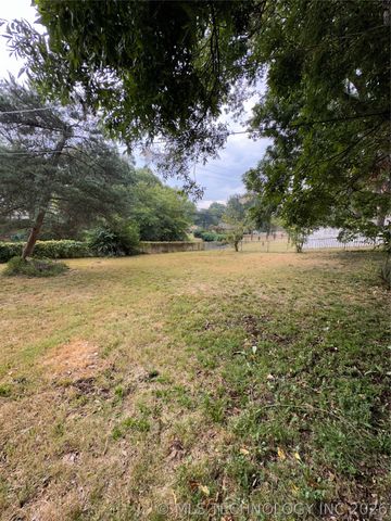 7307 S 70th East Street, Tulsa, OK 74133