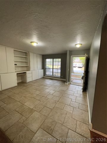 7307 S 70th East Street, Tulsa, OK 74133