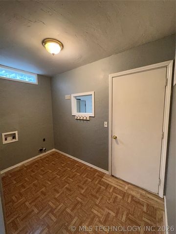 7307 S 70th East Street, Tulsa, OK 74133