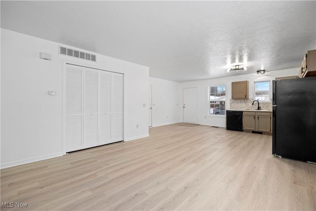 127 Parmely Avenue, Elyria, OH 44035