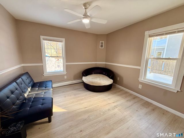 13 Mohegan Street, Putnam, CT 06260