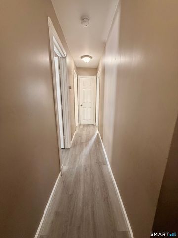 13 Mohegan Street, Putnam, CT 06260