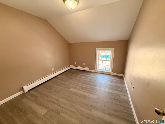 13 Mohegan Street, Putnam, CT 06260