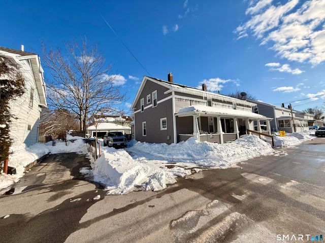 13 Mohegan Street, Putnam, CT 06260