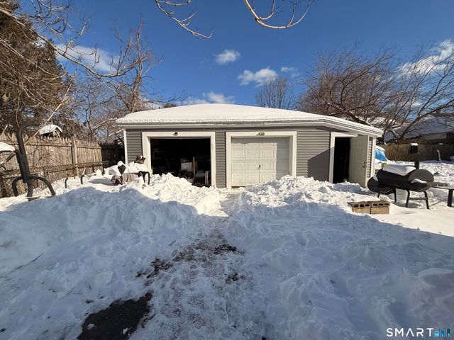 13 Mohegan Street, Putnam, CT 06260