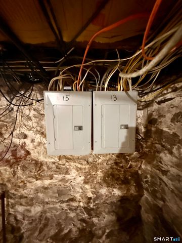 13 Mohegan Street, Putnam, CT 06260