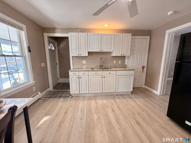 13 Mohegan Street, Putnam, CT 06260