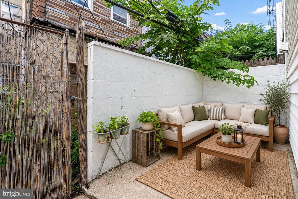 1254 S BONSALL ST, PHILADELPHIA, PA 19146 — photo 3