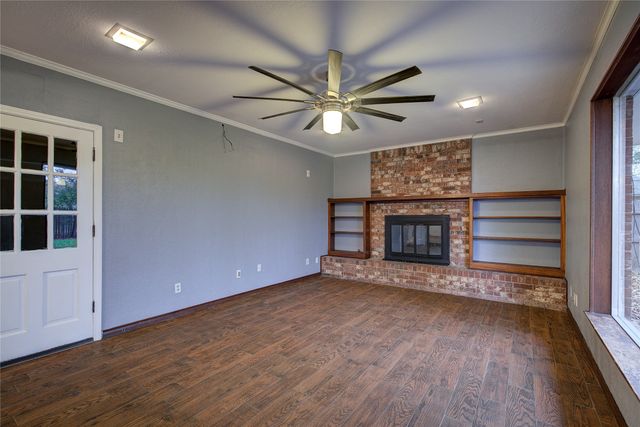 9 Timberside Drive, Greenville, TX 75402