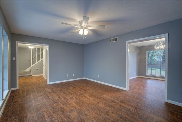 9 Timberside Drive, Greenville, TX 75402