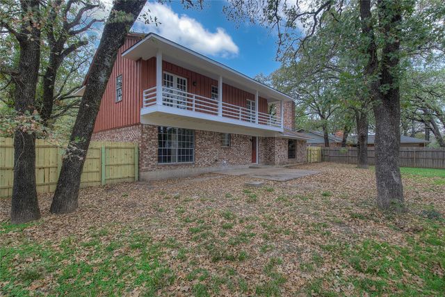 9 Timberside Drive, Greenville, TX 75402
