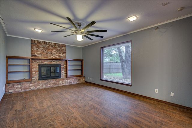 9 Timberside Drive, Greenville, TX 75402