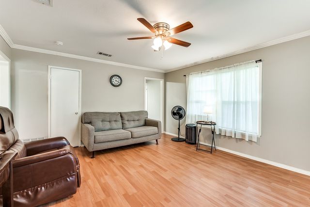 2907 Fir Park, Richland Hills, TX 76118