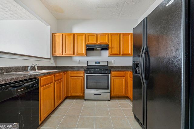 1378 Penhurst Drive, Lawrenceville, GA 30043
