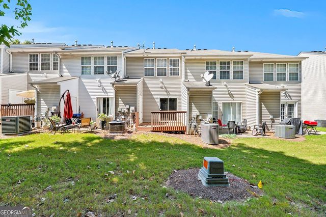 1378 Penhurst Drive, Lawrenceville, GA 30043