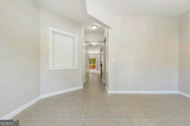 1378 Penhurst Drive, Lawrenceville, GA 30043