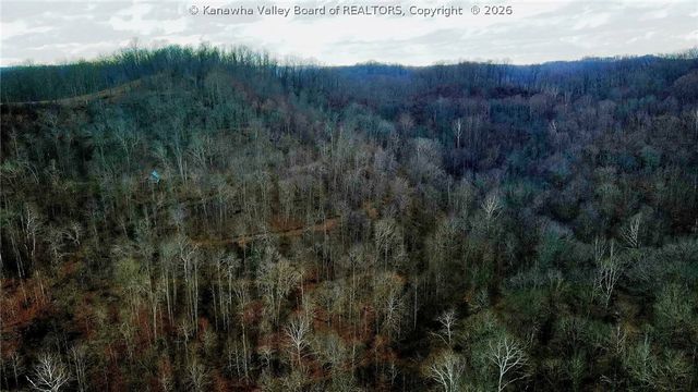 25 Veranda Lane, Elkview, WV 25071