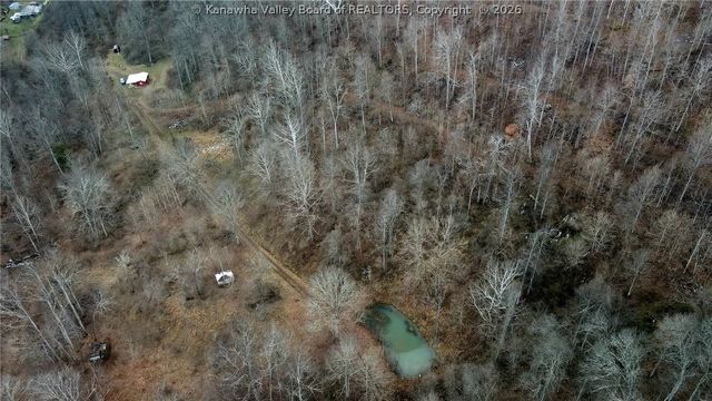 25 Veranda Lane, Elkview, WV 25071