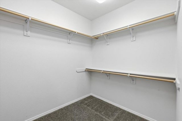 815 W Siena Peak Dr, Spokane, WA 99224