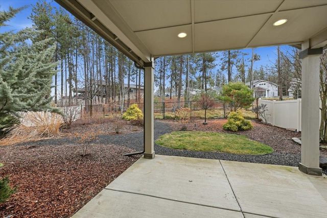 815 W Siena Peak Dr, Spokane, WA 99224