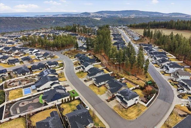 815 W Siena Peak Dr, Spokane, WA 99224