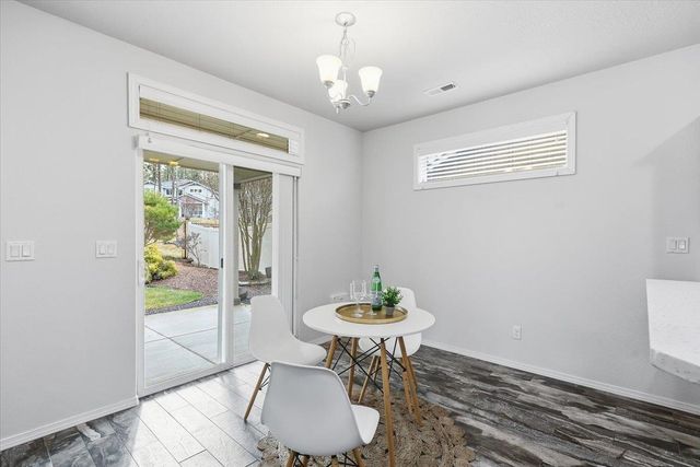 815 W Siena Peak Dr, Spokane, WA 99224