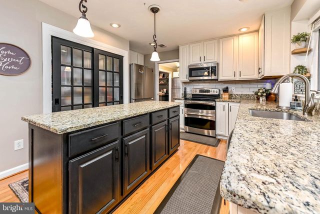 46225 ALLSBROOK PL, Sterling, VA 20165