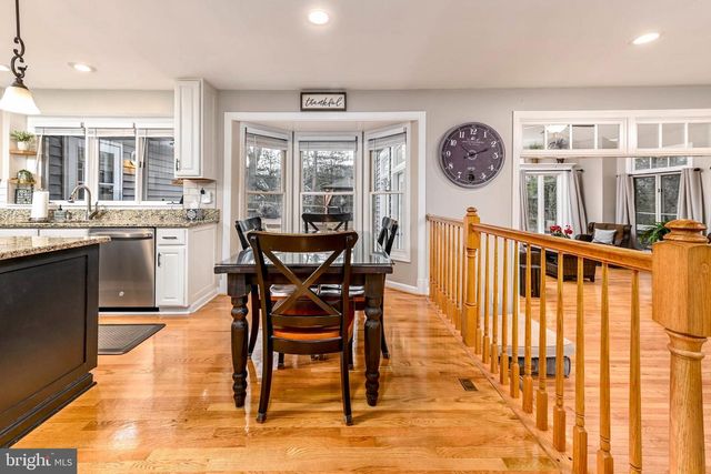 46225 ALLSBROOK PL, Sterling, VA 20165