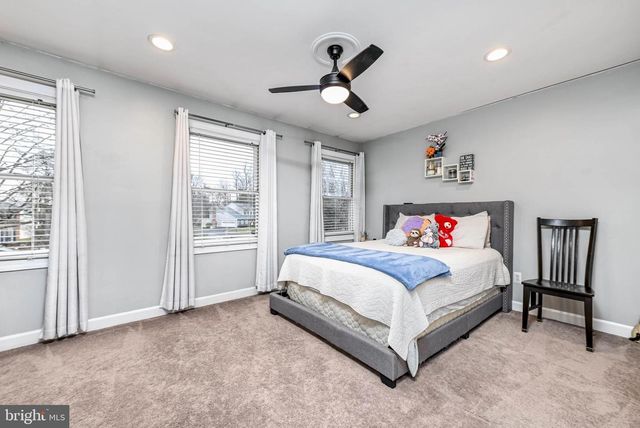 46225 ALLSBROOK PL, Sterling, VA 20165