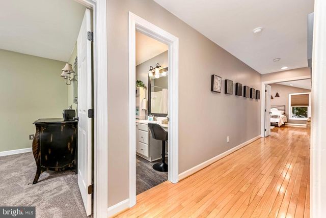 46225 ALLSBROOK PL, Sterling, VA 20165