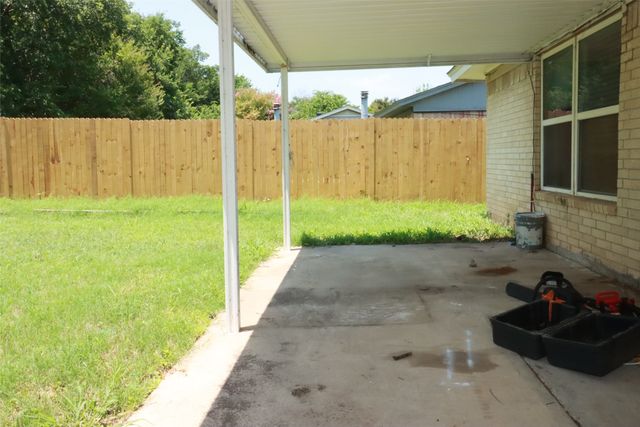 517 Annapolis Drive, Fort Worth, TX 76108