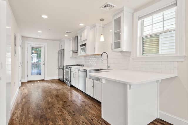 20 Maryland St 2, Boston, MA 02125