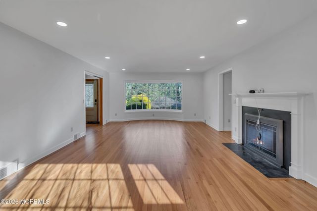 53 Montrose Road, Colts Neck, NJ 07722