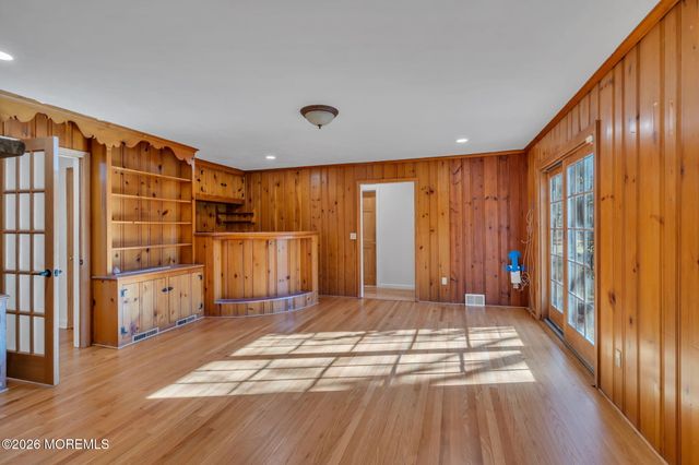 53 Montrose Road, Colts Neck, NJ 07722