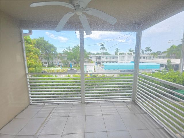 2131 NE 42nd Ct 209E, Lighthouse Point, FL 33064