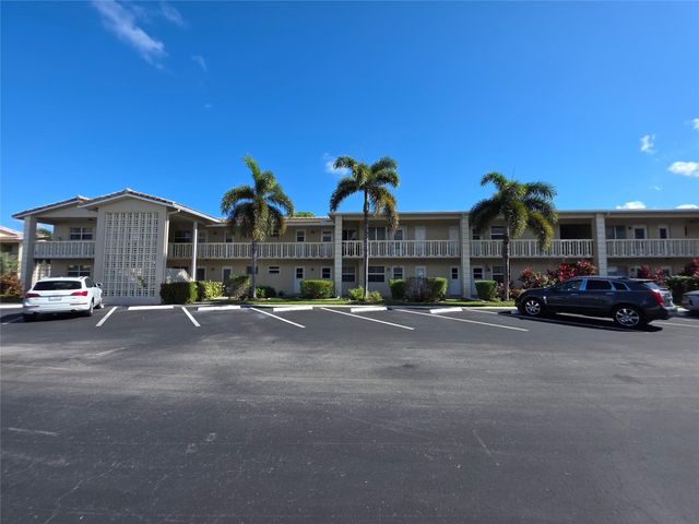 2131 NE 42nd Ct 209E, Lighthouse Point, FL 33064